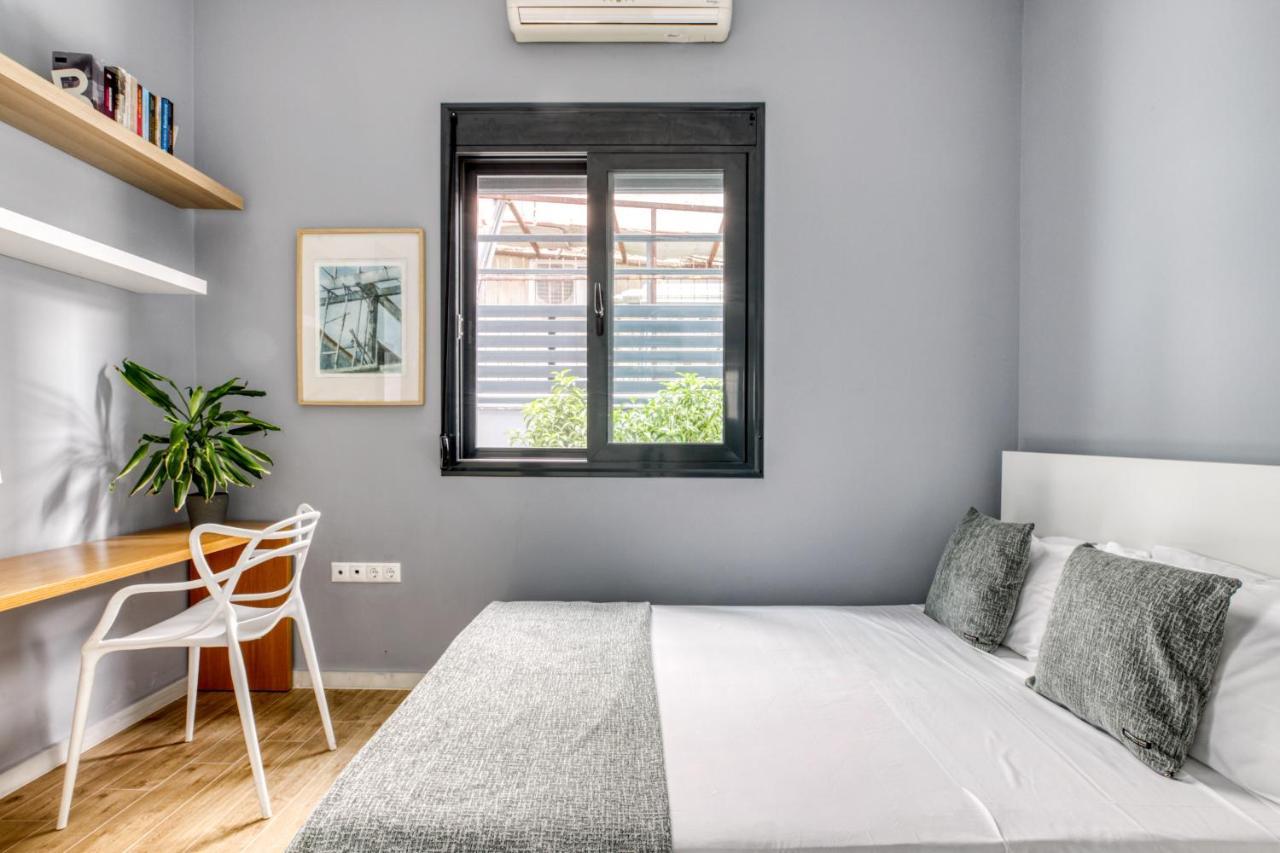 Spacious Flat With Courtyard And Private Parking! Athén Kültér fotó