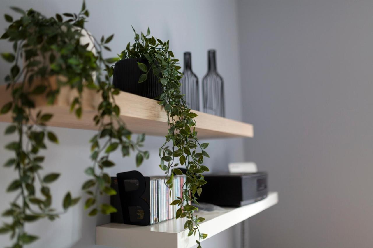 Spacious Flat With Courtyard And Private Parking! Athén Kültér fotó