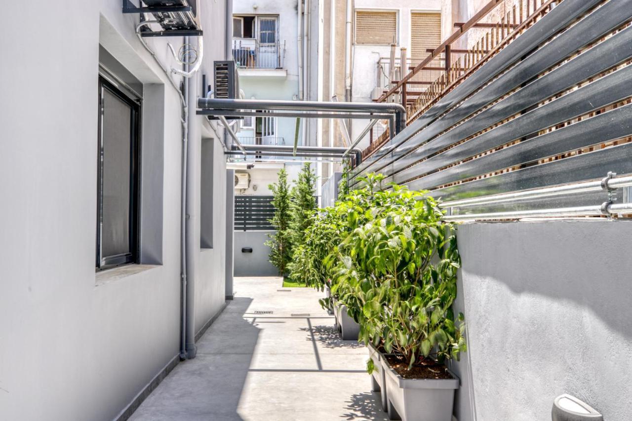 Spacious Flat With Courtyard And Private Parking! Athén Kültér fotó