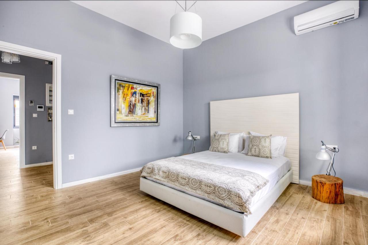 Spacious Flat With Courtyard And Private Parking! Athén Kültér fotó