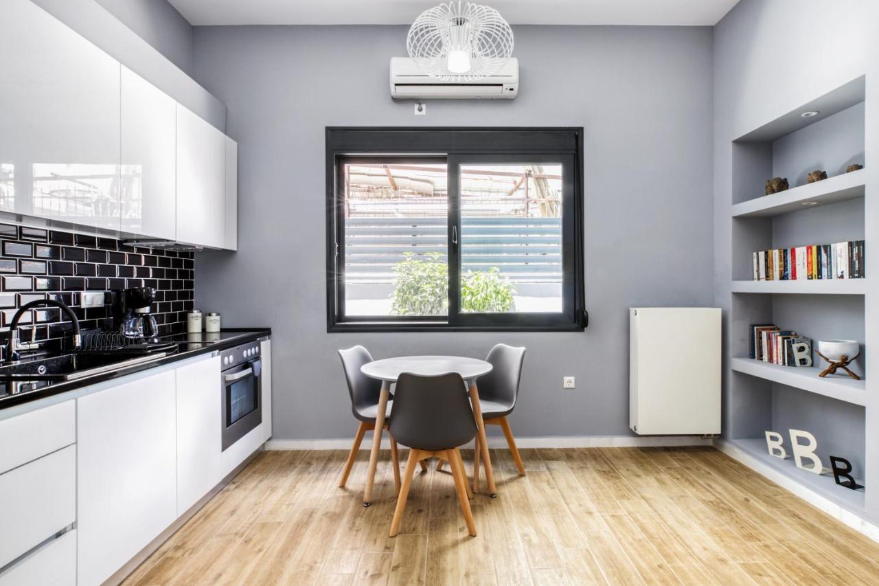Spacious Flat With Courtyard And Private Parking! Athén Kültér fotó