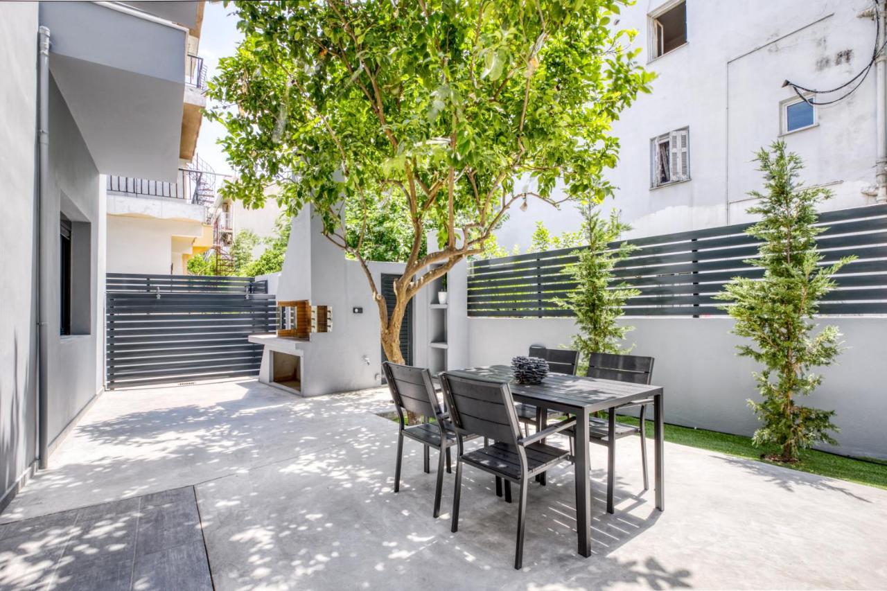 Spacious Flat With Courtyard And Private Parking! Athén Kültér fotó